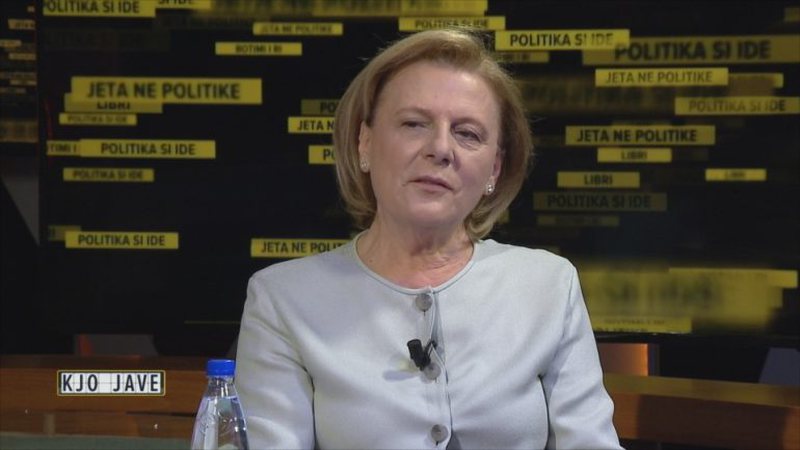 Humbi bashkëshortin nga Covid, Valentina Leskaj rrëfen momentet e vështira me sëmundjen dhe pengun e saj të madh Humbi bashkëshortin nga Covid, Valentina Leskaj rrëfen momentet e vështira me sëmundjen dhe pengun e saj të madh