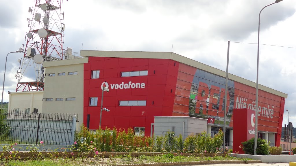 Hemorragji në “Vodafone”, kompania humbet klientët e saj: Një herë na vjedh paratë… tani na i ngrin dhe na merr lekë për t’i shkrirë Hemorragji në “Vodafone”, kompania humbet klientët e saj: Një herë na vjedh paratë… tani na i ngrin dhe na merr lekë për t’i shkrirë