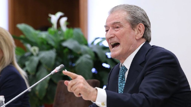 Përplasje të forta Basha-Berisha, ish-kryeministri nis organizimin për protesta, kreu i PD i vendosur për të ruajtur raportet me SHBA Përplasje të forta Basha-Berisha, ish-kryeministri nis organizimin për protesta, kreu i PD i vendosur për të ruajtur raportet me SHBA