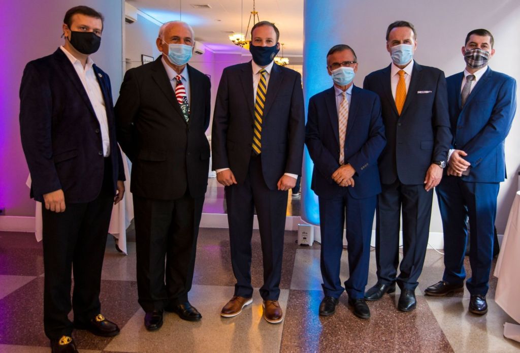 Vatra sulmon qeverinë e SHBA për të mbrojtur Berishën, kritika nga emigrantët: Mos mbroni të korruptuarit! Vatra sulmon qeverinë e SHBA për të mbrojtur Berishën, kritika nga emigrantët: Mos mbroni të korruptuarit!