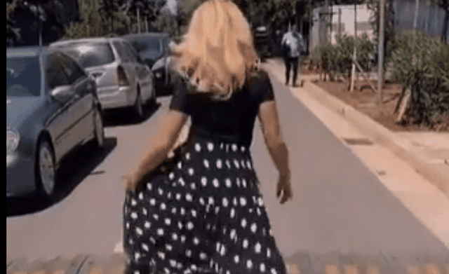 VIDEO/ “Plas” gallata në rrjet, shikoni si e imiton aktorja e njohur gjyqtaren e Elbasanit! VIDEO/ “Plas” gallata në rrjet, shikoni si e imiton aktorja e njohur gjyqtaren e Elbasanit!