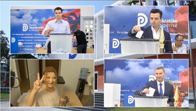 Demokratë apo demokot që votojnë për opozitarin e përjetshm?! Më në fund Lulzimi fiton në parti… me 88% të votave! Demokratë apo demokot që votojnë për opozitarin e përjetshm?! Më në fund Lulzimi fiton në parti… me 88% të votave!
