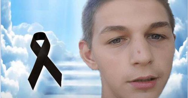 Mësuesja publikon foton e maturës me Musaenin dhe shkruan një elegji