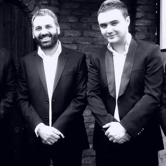 E trishtë! Ndërron jetë në moshën 33-vjeçari këngëtari i njohur shqiptar: Kolegu i tij jep lajmin e hidhur dhe rrëqeth me mesazhin… Ti ke qenë një talent i rrallë dhe artist i madh!