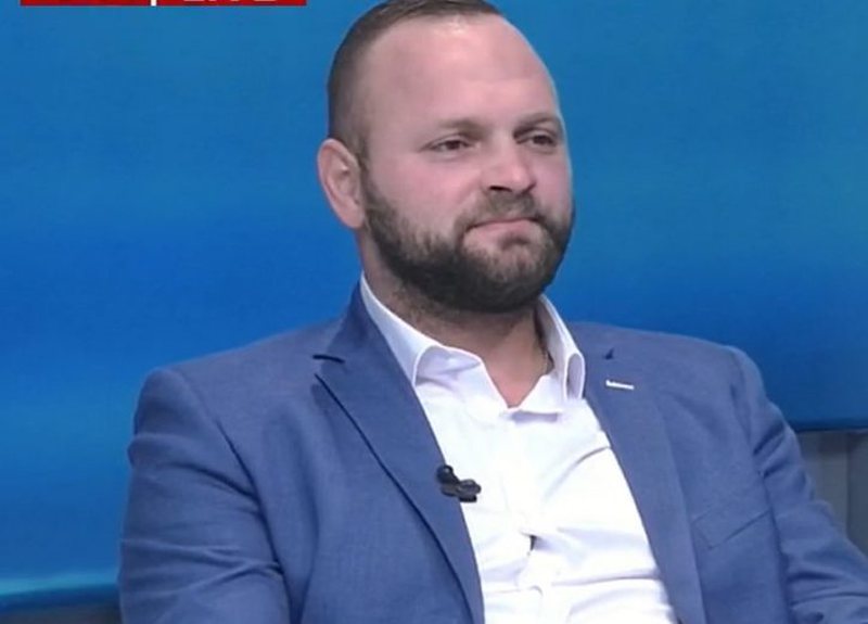 “Tre herë Rama kryeministër, tre herë Basha kryetar PD-je”! Habit Halit Valteri: Kutitë e votimit do të mbushen në favor të Bashës për këtë arsye “Tre herë Rama kryeministër, tre herë Basha kryetar PD-je”! Habit Halit Valteri: Kutitë e votimit do të mbushen në favor të Bashës për këtë arsye