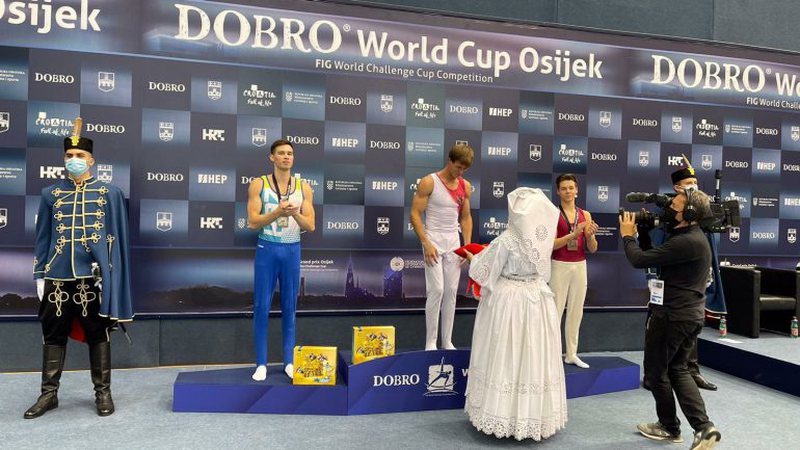 Historike! Sportisti me kombësi ruse shpall Shqipërinë kampione të Botës në Gjimnastikë Historike! Sportisti me kombësi ruse shpall Shqipërinë kampione të Botës në Gjimnastikë