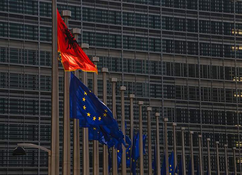 Hapja e negociatave, Holanda vendos sot nëse do të mbështesë Shqipërinë, nisin diskutimet në Parlament Hapja e negociatave, Holanda vendos sot nëse do të mbështesë Shqipërinë, nisin diskutimet në Parlament