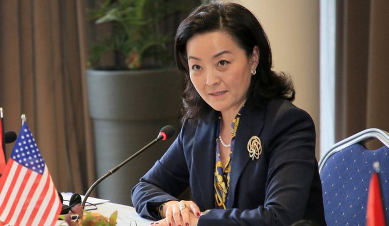 Ultimatumi i Biden! Ambasadorja Yuri Kim del me mesazhin e fuqishëm dhe paralajmëron ‘tërmet’ në politikën shqiptare: Do i’u pezullojmë hyrjen në SHBA…!