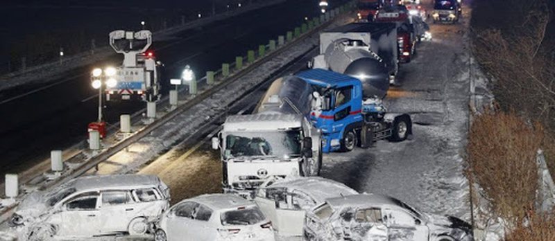 Aksident tragjik! Autobusi shpërthen në flakë në mes të rrugës: Humbin jetën 9 fëmijë Aksident tragjik! Autobusi shpërthen në flakë në mes të rrugës: Humbin jetën 9 fëmijë