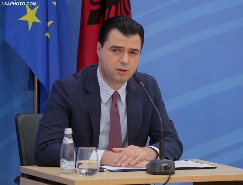 “Pse nuk shkon dot në SHBA”? Demokratja i bën pyetjen e rëndësishme Bashës dhe zbulon çfarë do të ndodhë në Tiranë me ardhjen e zv.Sekretarit Amerikan të Shtetit: Unë do ta takojë se…