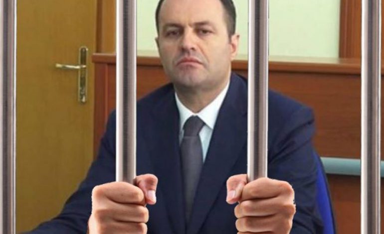 Përpjekja për t’u shfaqur “faqebardhë” në “Listën e Zezë” Përpjekja për t’u shfaqur “faqebardhë” në “Listën e Zezë”