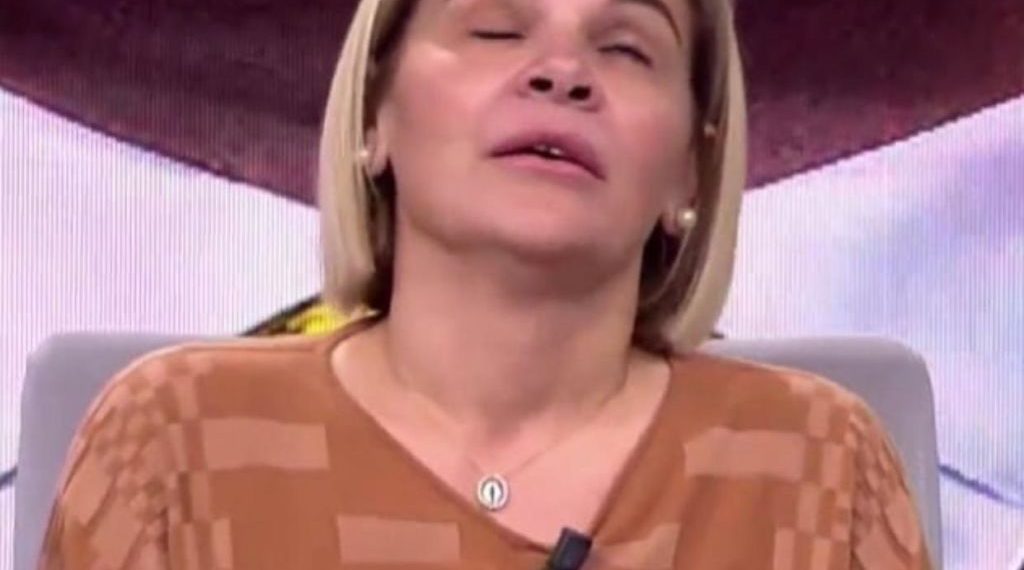 “E kam parë në aeroport”, befason Kreshnik Spahiu, zbardh bisedën telefonike nga Washingtoni dhe paralajmëron arrestimin e Monika Kryemadhit: Burgu në kohë pandemie është i vështirë