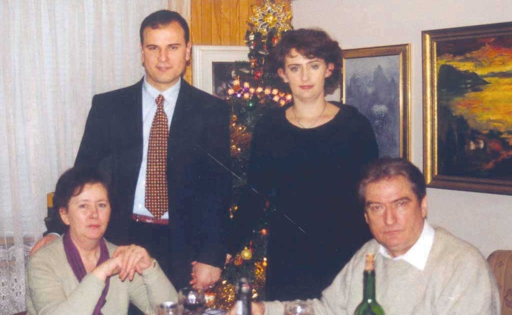 Misteri: Argita Malltezi 375 mijë euro të ardhura nga fakultetet private! Pas largimit të Berishës nga pushteti fitoi vetëm 61 mijë euro Misteri: Argita Malltezi 375 mijë euro të ardhura nga fakultetet private! Pas largimit të Berishës nga pushteti fitoi vetëm 61 mijë euro