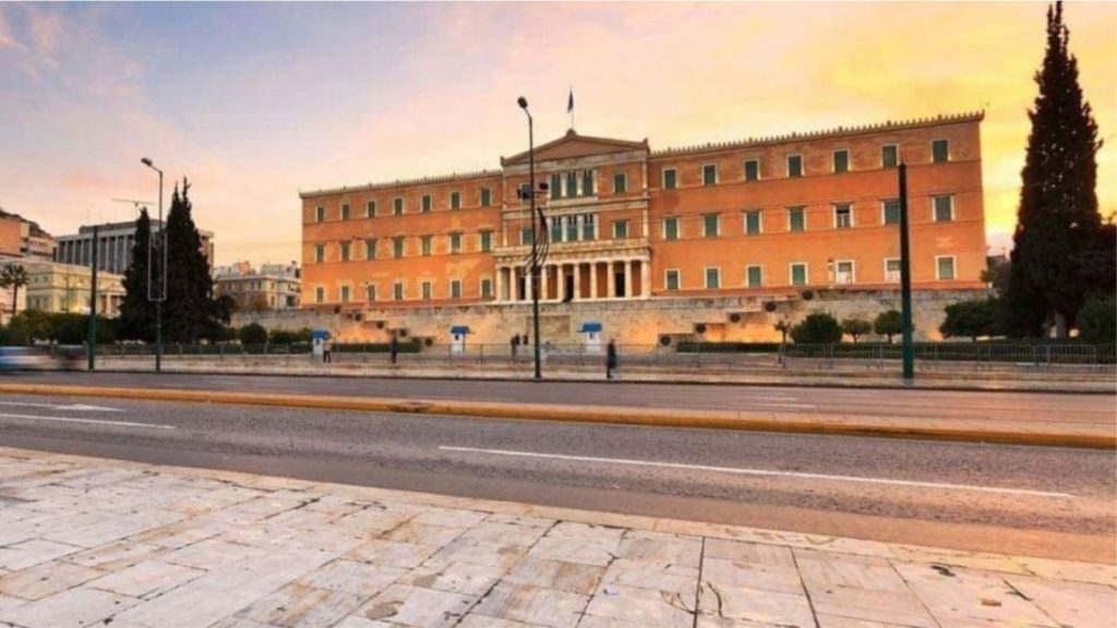 Athina si Çikago e viteve ’30, shqiptari vret personin me të cilin u konfliktua, plagos 2 policët. Në fund ekzekutohet Athina si Çikago e viteve ’30, shqiptari vret personin me të cilin u konfliktua, plagos 2 policët. Në fund ekzekutohet