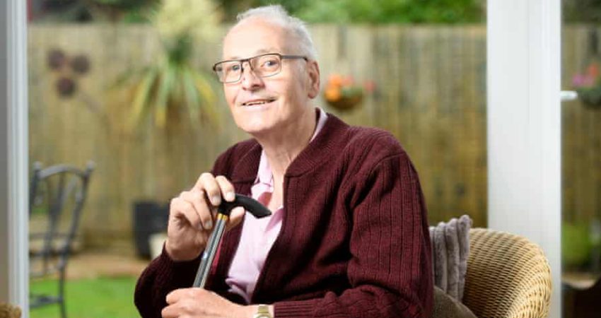 Gruaja ime përgatiti 5 herë funeralin! Historia e pabesueshme e 72 vjeçarit që qëndroi 305 ditë i infektuar me Covid Gruaja ime përgatiti 5 herë funeralin! Historia e pabesueshme e 72 vjeçarit që qëndroi 305 ditë i infektuar me Covid