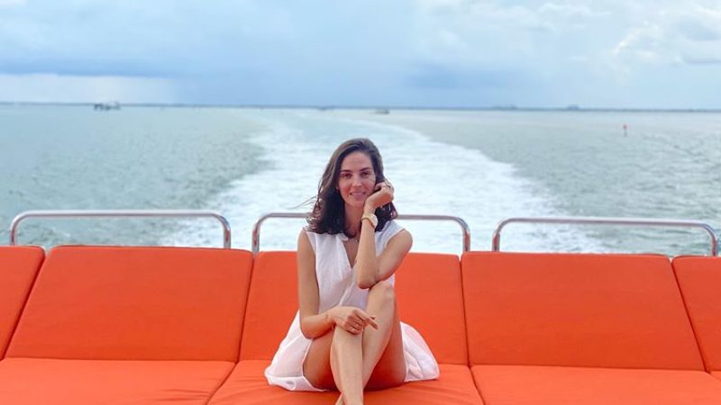 Nuk e lejuan të ankorojë jahtin luksoz! Revoltohet Emina Cunmulaj: Unë rri një ose dy muaj dhe iki vazhdoj jetën, ju… Nuk e lejuan të ankorojë jahtin luksoz! Revoltohet Emina Cunmulaj: Unë rri një ose dy muaj dhe iki vazhdoj jetën, ju…