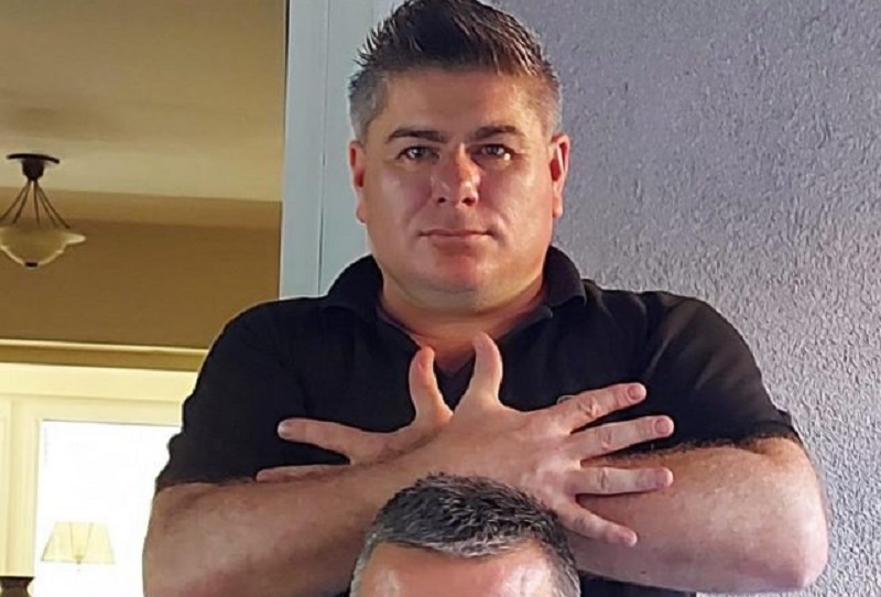 Gazetari kroat tërbon serbët me gjestin e tij: “Rroftë shteti i pavarur i Kosovës! Rroftë heronjtë e UÇK-së”