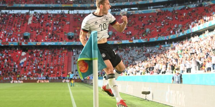 UEFA nuk i lejon gjermanët të stërviten në Wembley, Gosens: Do ta heshtim atë stadium! UEFA nuk i lejon gjermanët të stërviten në Wembley, Gosens: Do ta heshtim atë stadium!