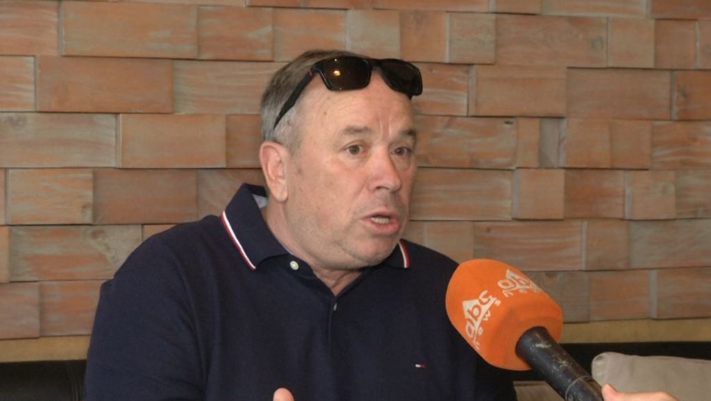 Edhe të “penës” edhe të “pushkës” trimat që na i i zgjodhi Rama të drejtonin TVSH! Kostandin Grillo denoncon në polici ish drejtorin e famshëm Thoma Gëllçi: Më kërcënoi se do më zhdukë Edhe të “penës” edhe të “pushkës” trimat që na i i zgjodhi Rama të drejtonin TVSH! Kostandin Grillo denoncon në polici ish drejtorin e famshëm Thoma Gëllçi: Më kërcënoi se do më zhdukë