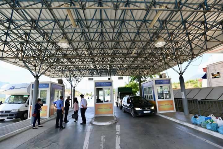 Greqia shtyn vendimin për kufirin greko-shqiptar deri më 14 qershor: Ja sa qytetarë do të mund të hyjnë në ditë nga tre pikat kufitare me Shqipërinë! Greqia shtyn vendimin për kufirin greko-shqiptar deri më 14 qershor: Ja sa qytetarë do të mund të hyjnë në ditë nga tre pikat kufitare me Shqipërinë!