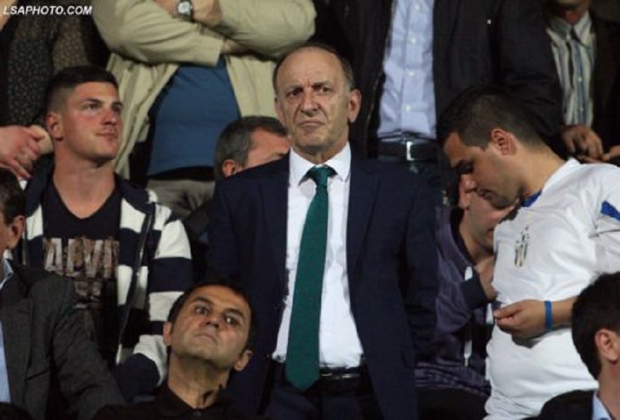 Nuk transmeton të plotë europianin por RTSH ka miliona mënjanë për shallra dhe gota porcelani Nuk transmeton të plotë europianin por RTSH ka miliona mënjanë për shallra dhe gota porcelani