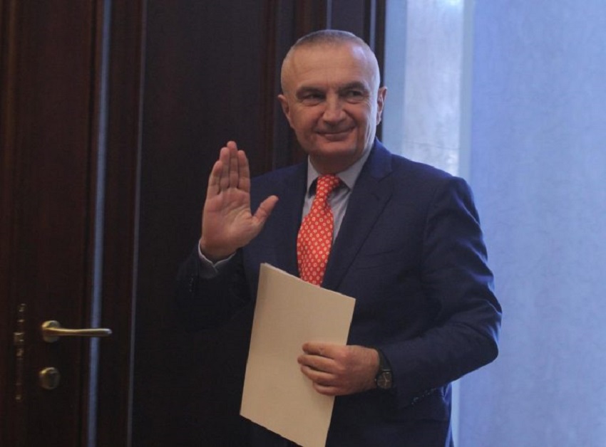 Ilir Meta ka festuar Vitin e Ri 1999 me floririn e vjedhur, dyshimet e pasurisë 100 milion dollarë në Angli Ilir Meta ka festuar Vitin e Ri 1999 me floririn e vjedhur, dyshimet e pasurisë 100 milion dollarë në Angli