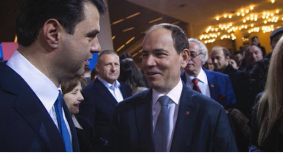 Bujar Nishani pesimist: Në PD s’po dimë ku shkojmë, fataliteti na ka kapur prej fyti Bujar Nishani pesimist: Në PD s’po dimë ku shkojmë, fataliteti na ka kapur prej fyti