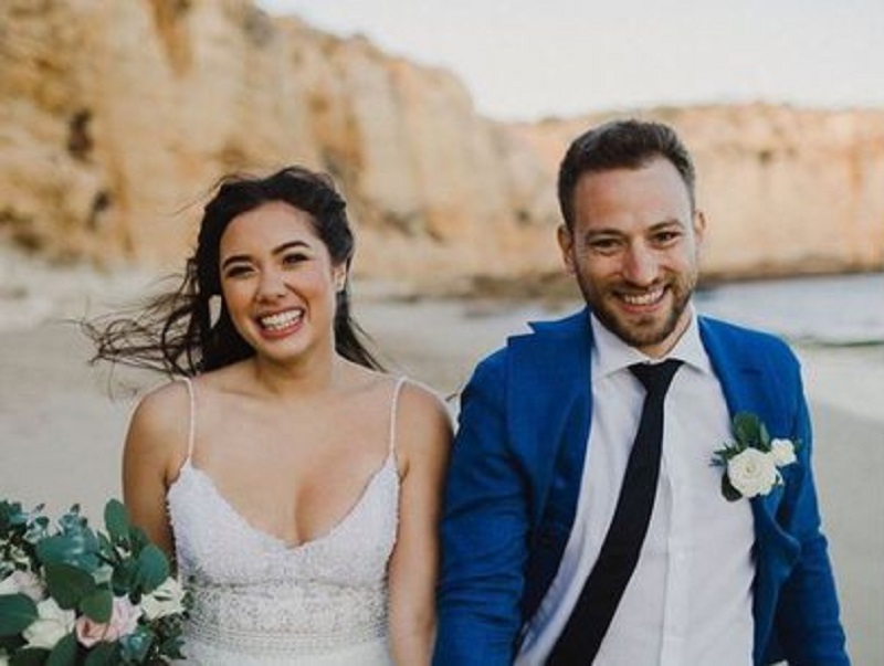 “Bashkë përgjithmonë” shkruante piloti 4 ditë pasi kishte mbytur gruan e tij, lum komentesh në rrjetin e tij social “Bashkë përgjithmonë” shkruante piloti 4 ditë pasi kishte mbytur gruan e tij, lum komentesh në rrjetin e tij social