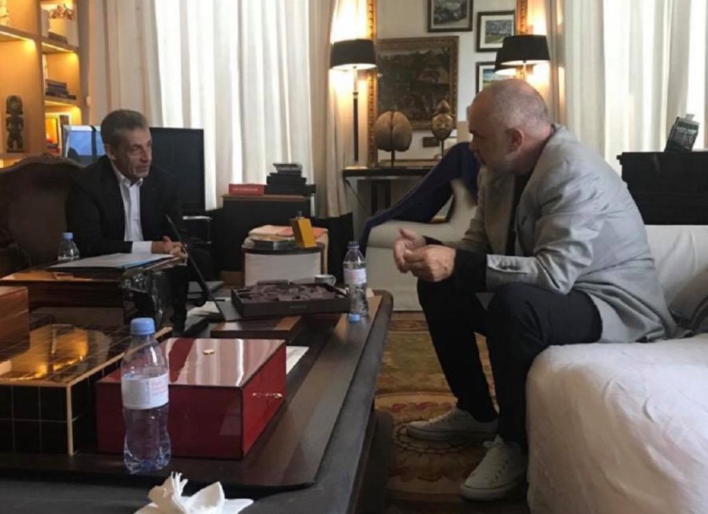 Njerëzit e Berishës dhe PD “tërbohen” me Ramën pse takoi Sarkozinë e korruptuar Njerëzit e Berishës dhe PD “tërbohen” me Ramën pse takoi Sarkozinë e korruptuar