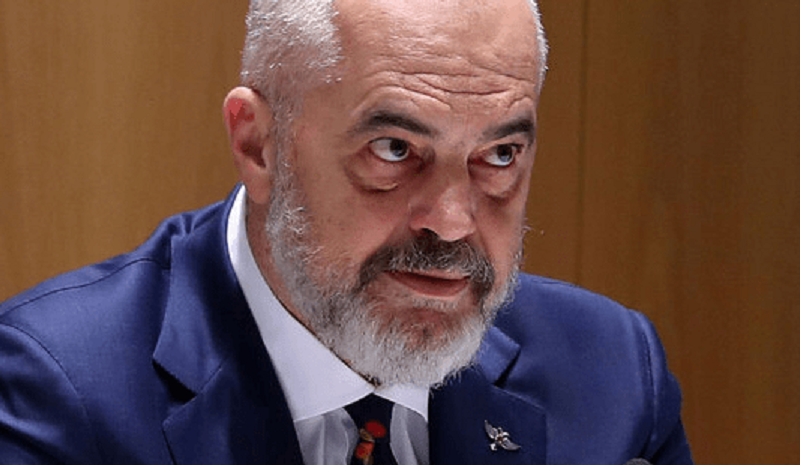 Edi Rama: Shqipëria e Madhe është marrëzi! Zgjidhja, të ndjekin shembullin e Francës dhe Gjermanisë Edi Rama: Shqipëria e Madhe është marrëzi! Zgjidhja, të ndjekin shembullin e Francës dhe Gjermanisë