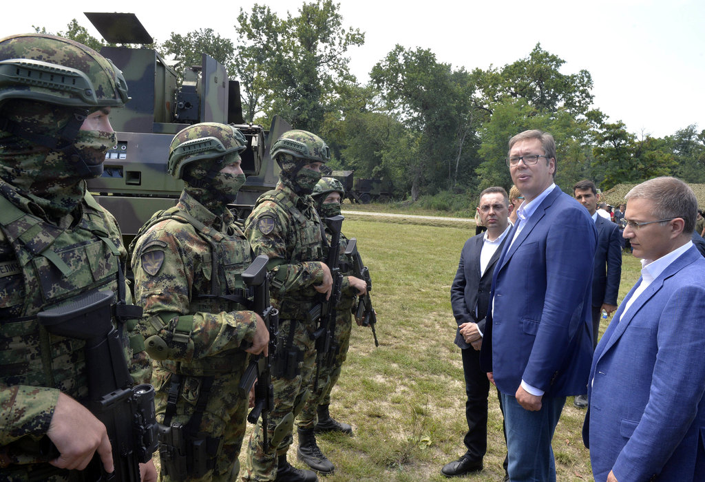 Vuçiç prish paktin me Trump në Shtëpinë e Bardhë: Ka ndodhur diçka që na ndryshoj mendimin! Vuçiç prish paktin me Trump në Shtëpinë e Bardhë: Ka ndodhur diçka që na ndryshoj mendimin!