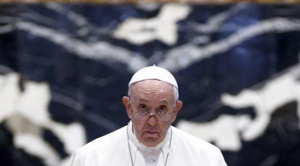 Papa Françesku shtrohet në spital, pritet t’i nënshtrohet një operacioni Papa Françesku shtrohet në spital, pritet t’i nënshtrohet një operacioni