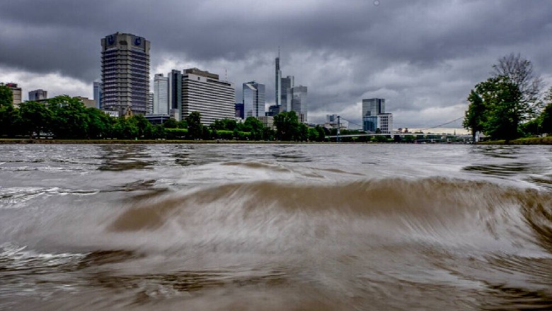 Përmbytjet në Gjermani/ Merkel: Jam e tronditur, ngushëllime familjarëve të viktimave! Përmbytjet në Gjermani/ Merkel: Jam e tronditur, ngushëllime familjarëve të viktimave!