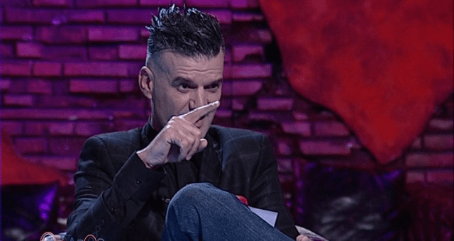 “Isha mes një qelie me 5 vrasës”! Gazetari i njohur rrëfen historinë e trishtë: Isha i burgosuri më… “Isha mes një qelie me 5 vrasës”! Gazetari i njohur rrëfen historinë e trishtë: Isha i burgosuri më…