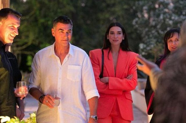 “Përvojë unike”! Familja Lipa tregon mbresat nga vizita në Tiranë “Përvojë unike”! Familja Lipa tregon mbresat nga vizita në Tiranë