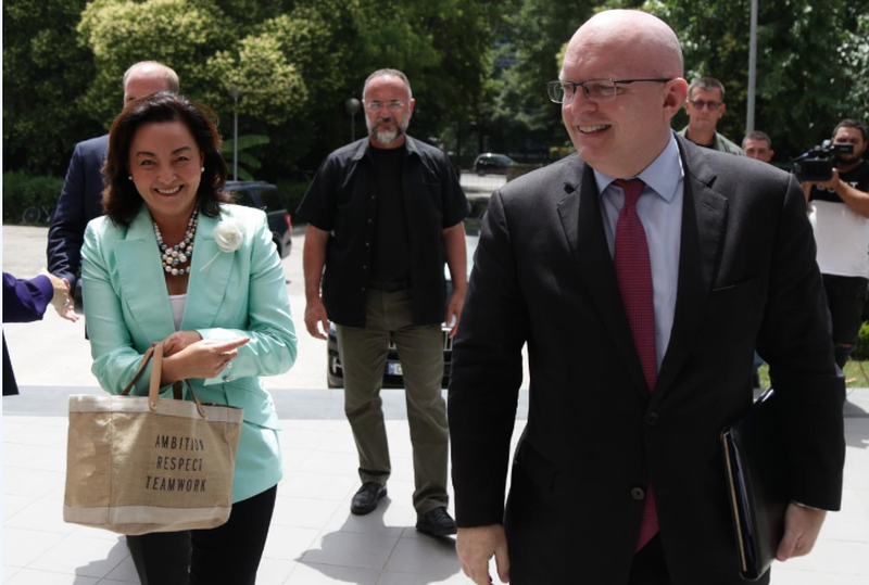 SHBA sinjale për reprezalje ndaj të korruptuarve! Reeker mesazhe të forta nga takimi me gjyqtarët: Yuri Kim mobilizon hetuesit e BKH