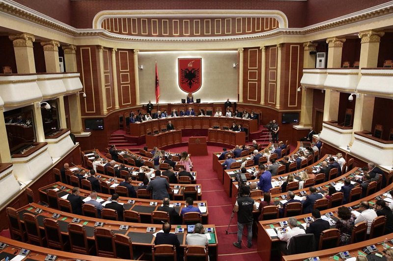 Votohet sot në Parlament për kreun e ri të AMA-s: Vjen thirrja ultimative nga BE! Votohet sot në Parlament për kreun e ri të AMA-s: Vjen thirrja ultimative nga BE!