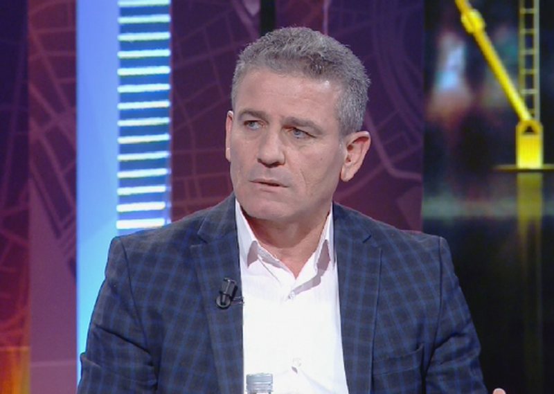 Aleksandër Çipa tregon arsyet pse po e çon në gjyq Sali Berishën: Këto akuza vijnë nga një person me precedentë dhe ndëshkime ndërkombëtare Aleksandër Çipa tregon arsyet pse po e çon në gjyq Sali Berishën: Këto akuza vijnë nga një person me precedentë dhe ndëshkime ndërkombëtare