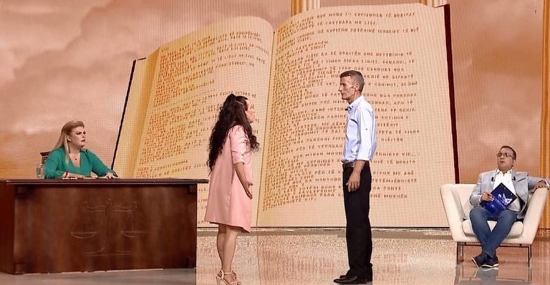 E akuzon për tradhti: Pas 25 vitesh burri i tregon gruas arsyen që nuk bëjnë fëmijë E akuzon për tradhti: Pas 25 vitesh burri i tregon gruas arsyen që nuk bëjnë fëmijë