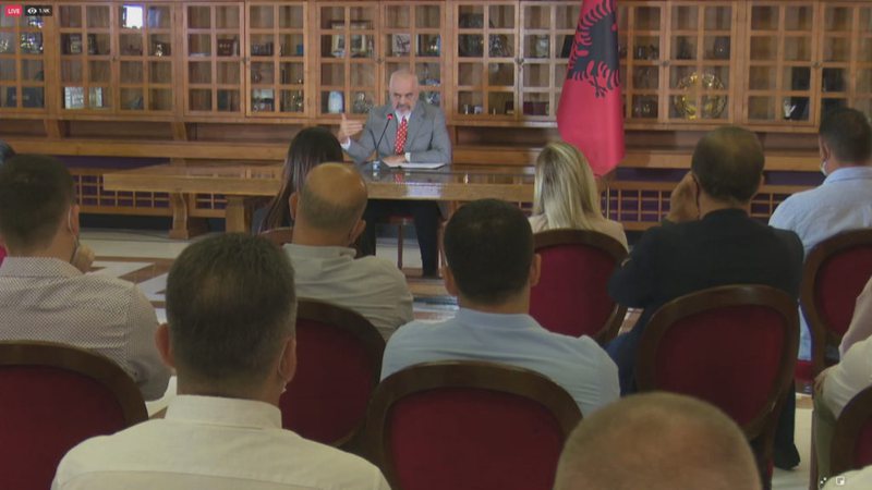 Hetimet në radhët e mazhorancës?! Alarm në dhjetëra ministri e bashki: Rama ndryshime rrënjësore ministrash në Shtator Hetimet në radhët e mazhorancës?! Alarm në dhjetëra ministri e bashki: Rama ndryshime rrënjësore ministrash në Shtator