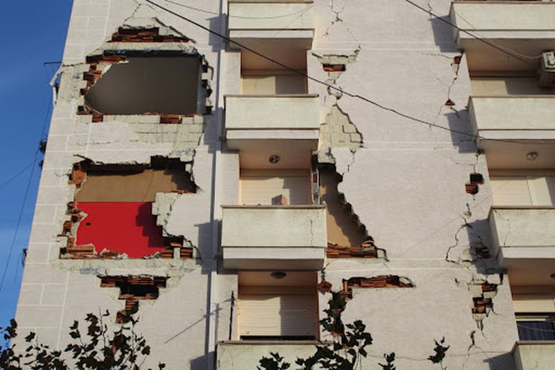 Bashkia e Tiranës heq bonusin e qirasë për dhjetëra familje të prekura nga tërmeti, ja kush penalizohet dhe si duhet vepruar Bashkia e Tiranës heq bonusin e qirasë për dhjetëra familje të prekura nga tërmeti, ja kush penalizohet dhe si duhet vepruar