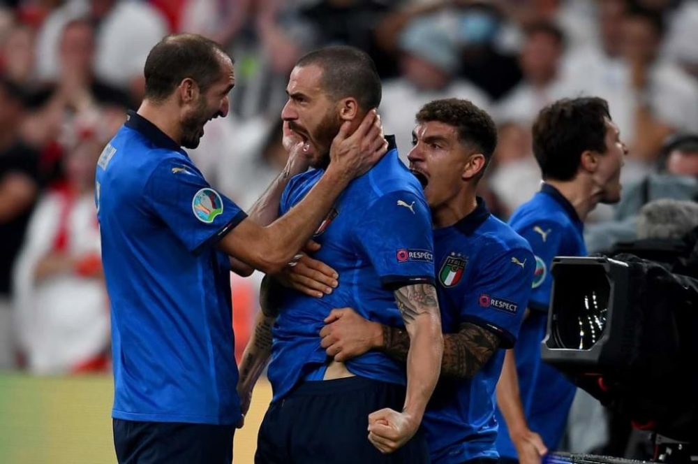 Italia mbret i Europës, fiton kampionatin Europian! Bllokimi i tifozerisë italiane nuk e ndihmoi Anglinë Italia mbret i Europës, fiton kampionatin Europian! Bllokimi i tifozerisë italiane nuk e ndihmoi Anglinë