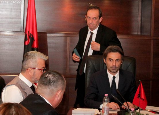 Blindohet SPAK! KLP emëron Xholin dhe Bejkon si prokurorë të rinj: Ja lëvizjet e radhës nëpër prokuroritë e rretheve Blindohet SPAK! KLP emëron Xholin dhe Bejkon si prokurorë të rinj: Ja lëvizjet e radhës nëpër prokuroritë e rretheve