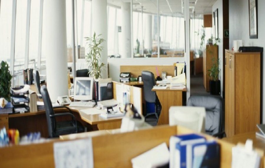 Në shtator nis furtuna në administratë: Gati raporti për punën e ministrave dhe deputetëve Në shtator nis furtuna në administratë: Gati raporti për punën e ministrave dhe deputetëve