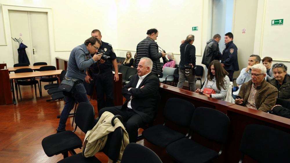 Gati prangat për zyrtarë të lartë! Shqipëria drejt shembullit rumun: Kryeprokurori “i hekurt” mëson SPAK për të luftuar korrupsionin! Si arrestuam ministra e kryeministra?! Gati prangat për zyrtarë të lartë! Shqipëria drejt shembullit rumun: Kryeprokurori “i hekurt” mëson SPAK për të luftuar korrupsionin! Si arrestuam ministra e kryeministra?!