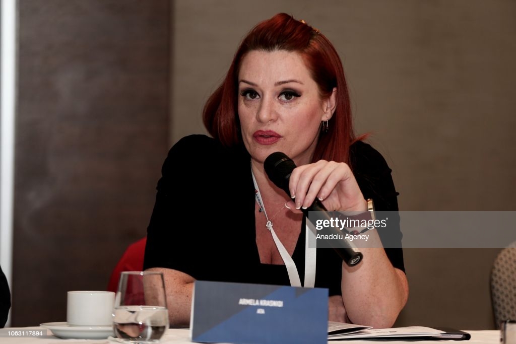 Kreu i AMA-s “ngre në këmbë” ndërkombëtarët! Kuvendi injoron thirrjet dhe voton projektvendimin: Pritet të numërohen votat Kreu i AMA-s “ngre në këmbë” ndërkombëtarët! Kuvendi injoron thirrjet dhe voton projektvendimin: Pritet të numërohen votat