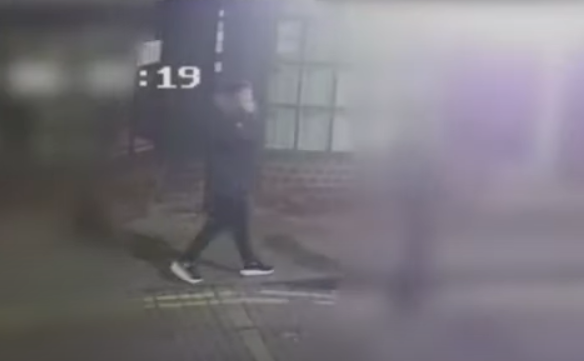 VIDEO/ Pas masazhit e përplasi me makinë, dalin pamjet e vrasjes së shqiptarit në Angli VIDEO/ Pas masazhit e përplasi me makinë, dalin pamjet e vrasjes së shqiptarit në Angli