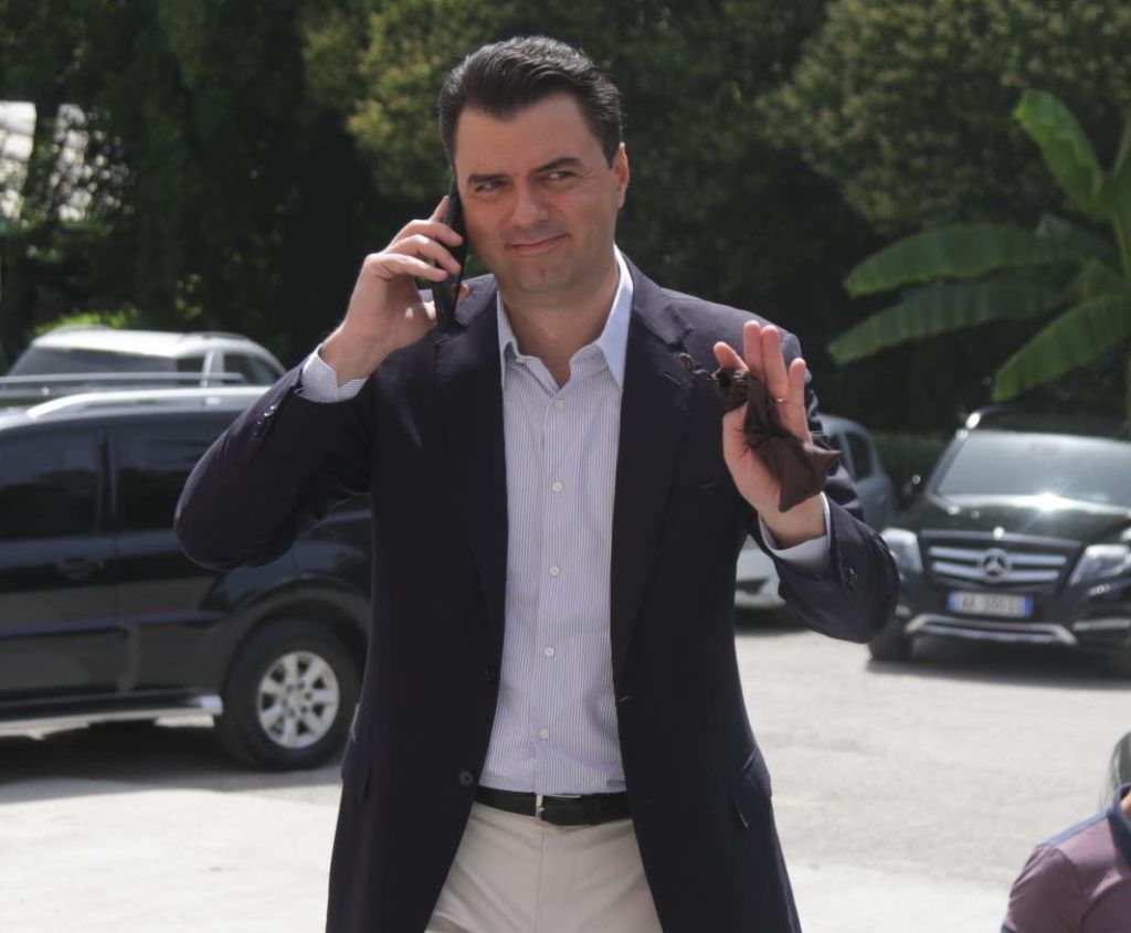 ANALIZA: Basha po e çon drejt vdekjes. A duhet ta mbyllë PD dyqanin?