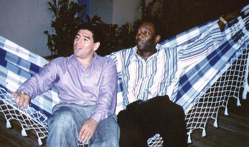 Projektohet “Superkupa Maradona”! Kampionët e Europës vendosen përballë atyre të Amerikës Latine Projektohet “Superkupa Maradona”! Kampionët e Europës vendosen përballë atyre të Amerikës Latine