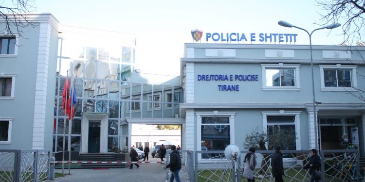 Ndryshimet në kupolën e policisë një riciklim i “infeksionit” Ndryshimet në kupolën e policisë një riciklim i “infeksionit”